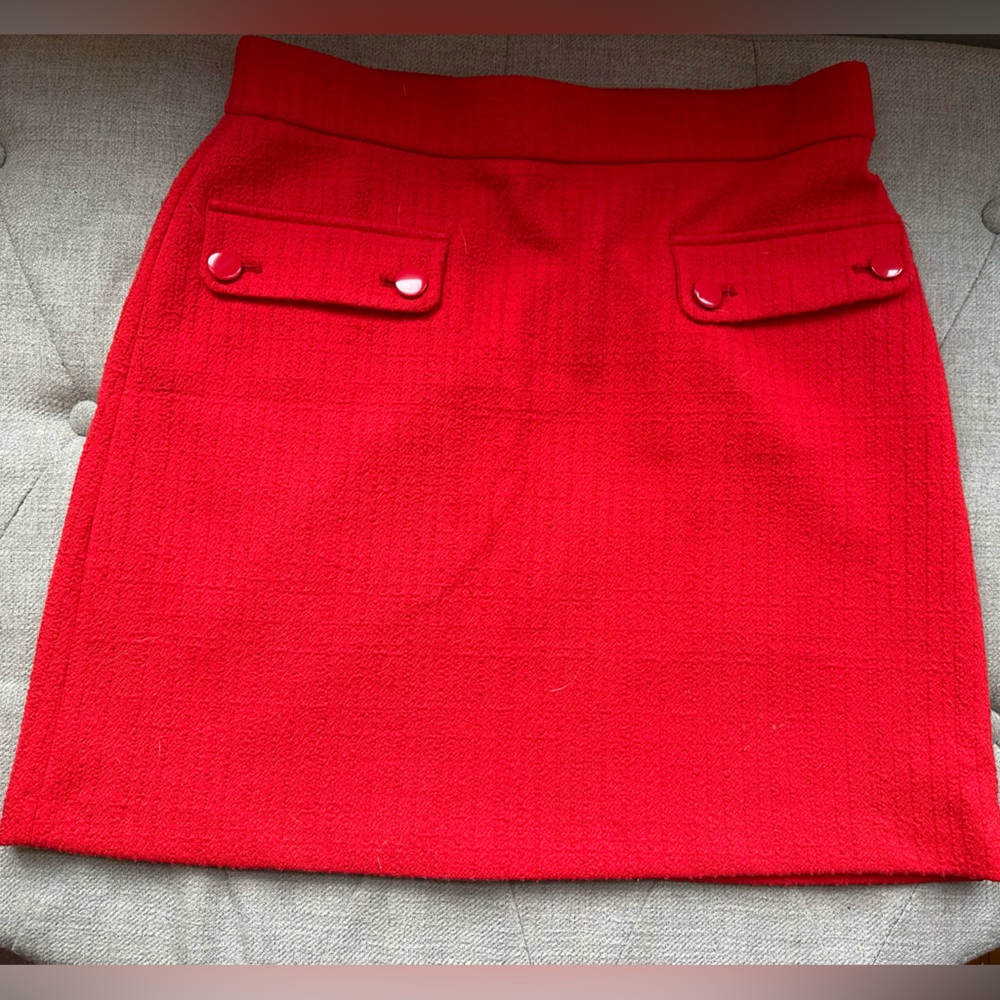Loft, bright red, elastic weight skirt
